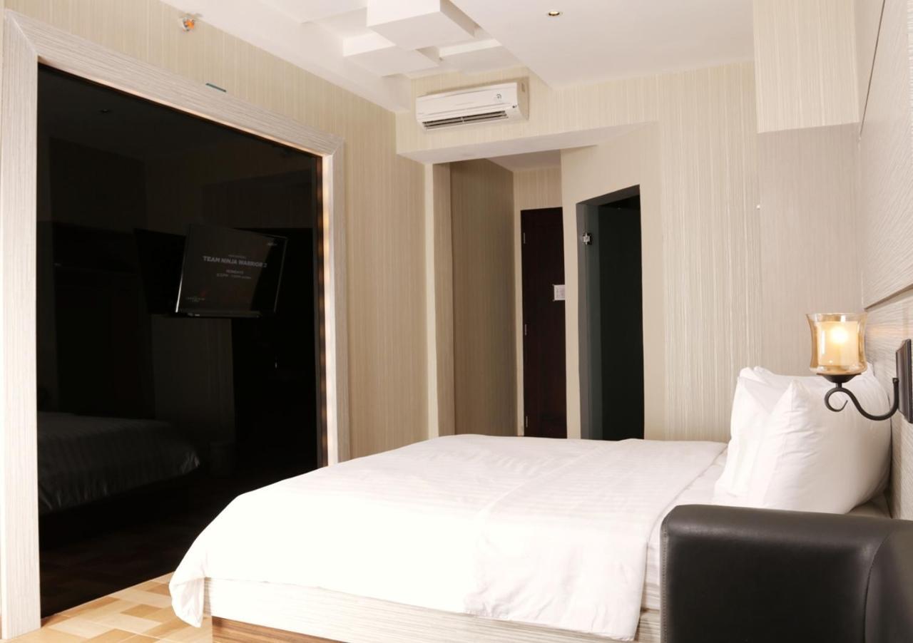Shakti Hotel Jakarta Exterior photo